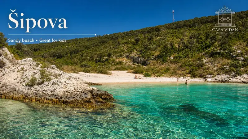 Pješčana plaža Šipova na Šolti