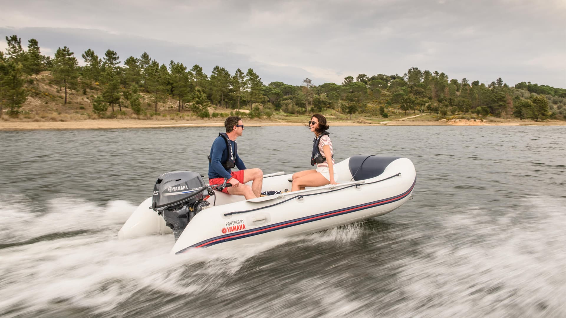 Rent-a-boat Yamaha 25 KS